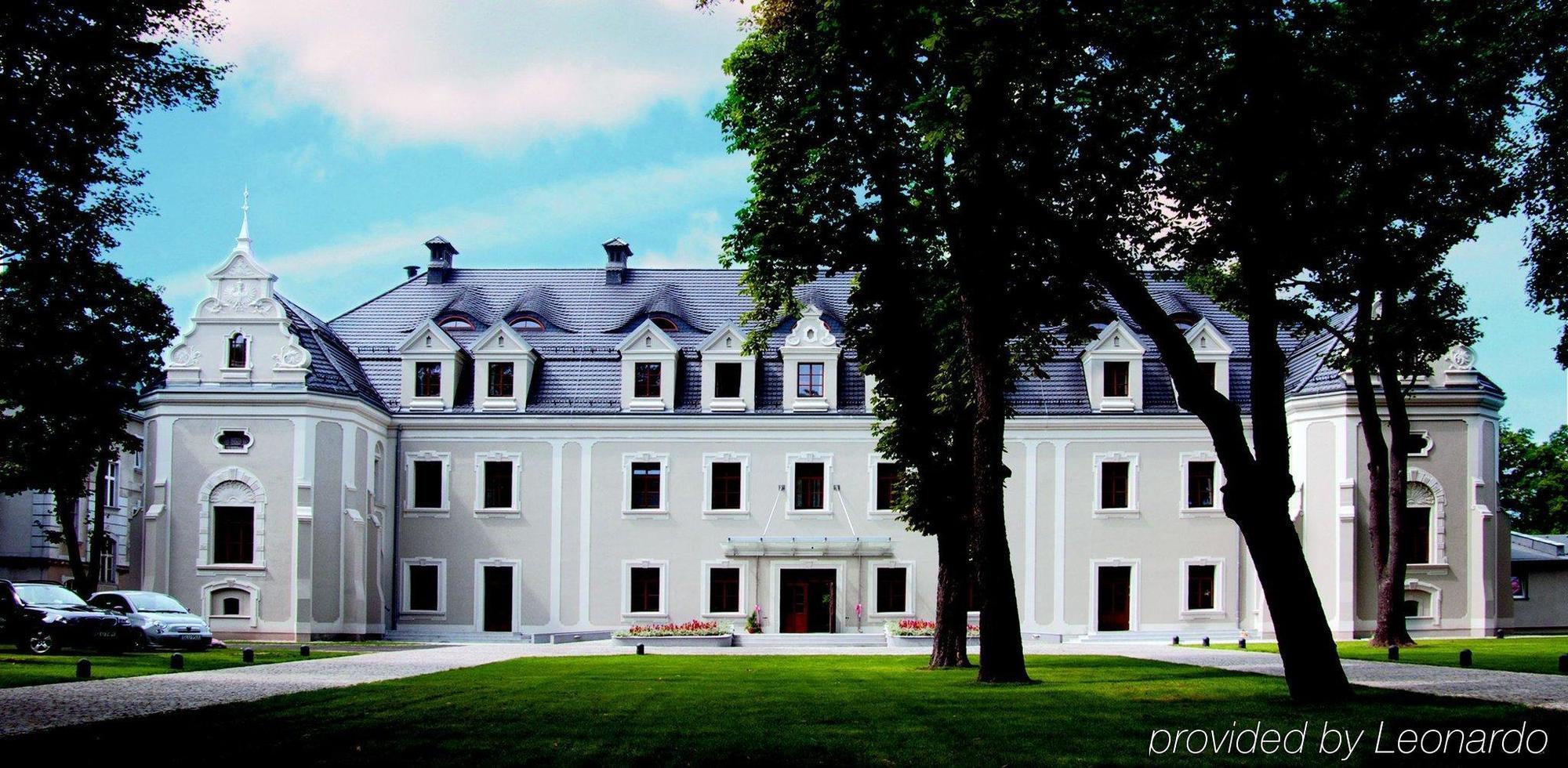 Hotel Zamek Lubliniec Extérieur photo