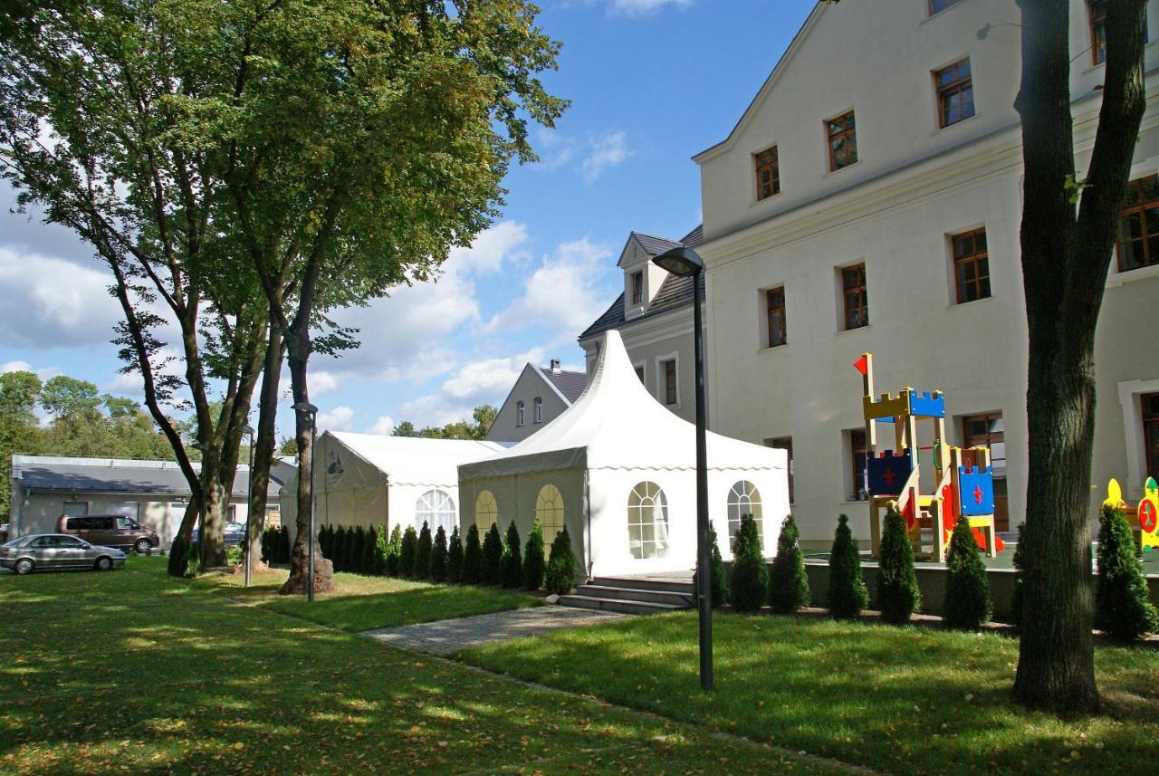 Hotel Zamek Lubliniec Extérieur photo
